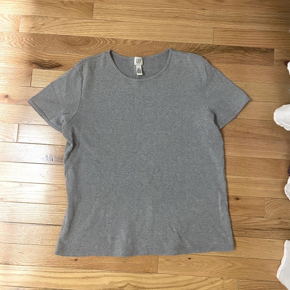 Vintage GAP Ribbed Tee!